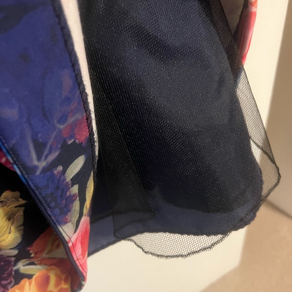 Xscape Navy and Floral Dress Size 8 - Picture 7 of 8
